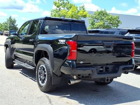 Used 2024 Toyota Tacoma TRD Off-Road w/ TRD Off Road Premium Package AWD/4WD image 3