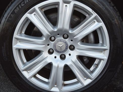 Used 2013 Mercedes-Benz E 350 Sedan image 17