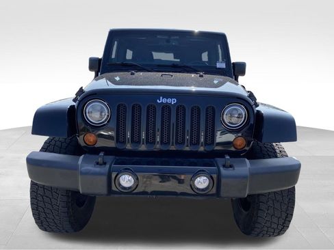 Used 2013 Jeep Wrangler Unlimited Sahara w/ Connectivity Group image 6