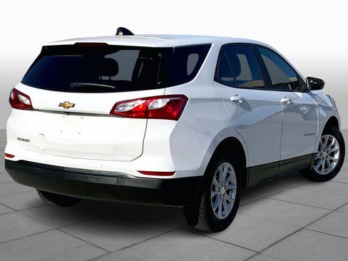 Used 2020 Chevrolet Equinox LS w/ LS Convenience Package image 13