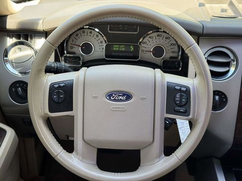 Used 2013 Ford Expedition XLT AWD/4WD image 11