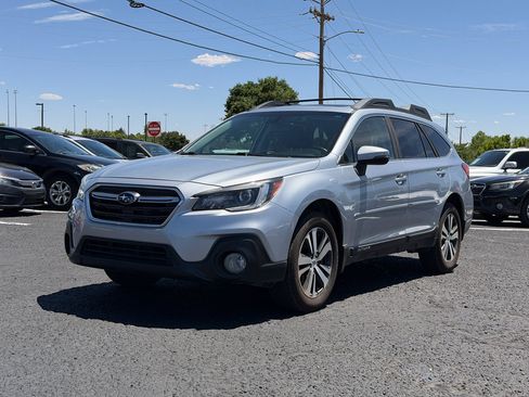 Used 2018 Subaru Outback 2.5i Limited AWD/4WD image 1