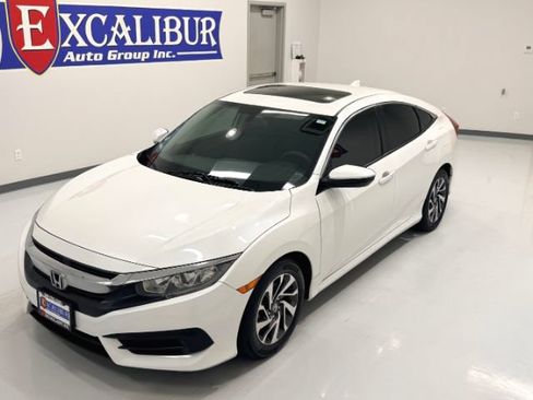 Used 2018 Honda Civic EX image 12