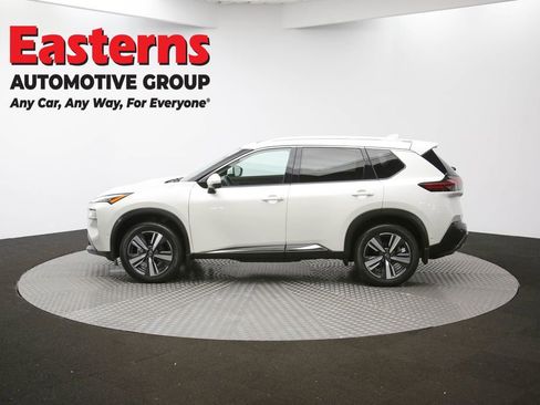 Used 2022 Nissan Rogue SL w/ SL Premium Package image 61