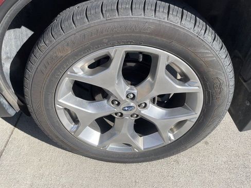 Used 2018 Subaru Forester 2.5i Touring image 9