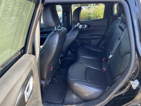 Used 2024 Jeep Compass Trailhawk AWD/4WD image 46