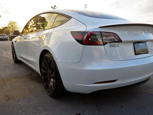 Used 2021 Tesla Model 3 Performance image 34