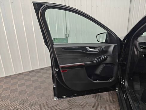 Used 2023 Ford Escape ST-Line Elite w/ Premium Technology Package image 40