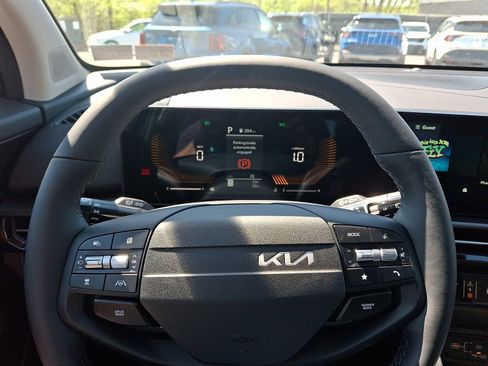 New 2026 Kia Sportage EX AWD/4WD image 13