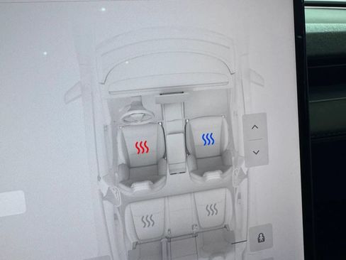 Used 2026 Tesla Model Y AWD image 8