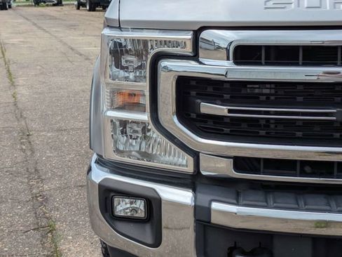 Used 2021 Ford F250 Lariat w/ Lariat Value Package RWD image 10