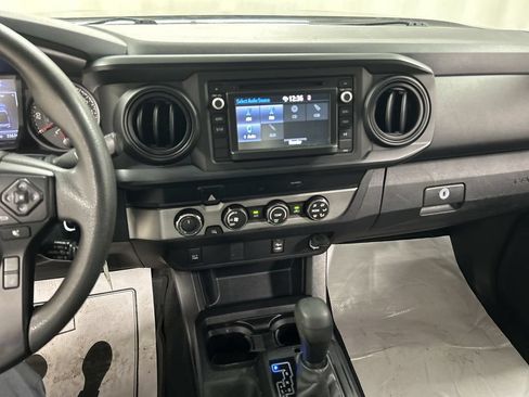 Used 2019 Toyota Tacoma SR w/ SR Convenience Package AWD/4WD image 18