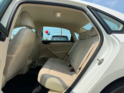 Used 2018 Volkswagen Passat 2.0T S FWD image 20