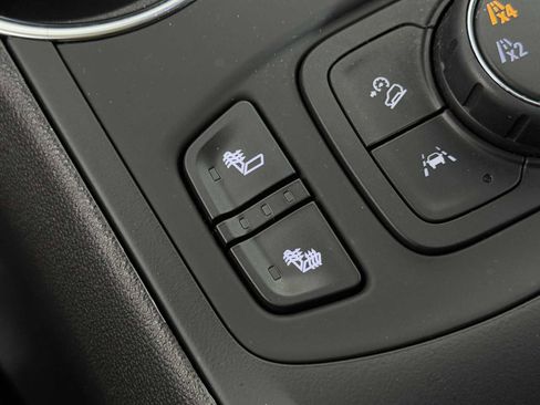 Used 2024 GMC Terrain SLT w/ Tech Package AWD/4WD image 32
