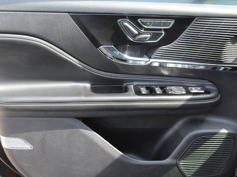 Used 2020 Lincoln Corsair AWD w/ Equipment Group 101A image 14