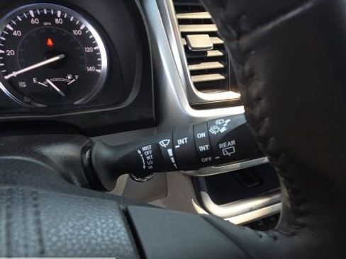 Used 2016 Toyota Highlander Limited AWD/4WD image 41