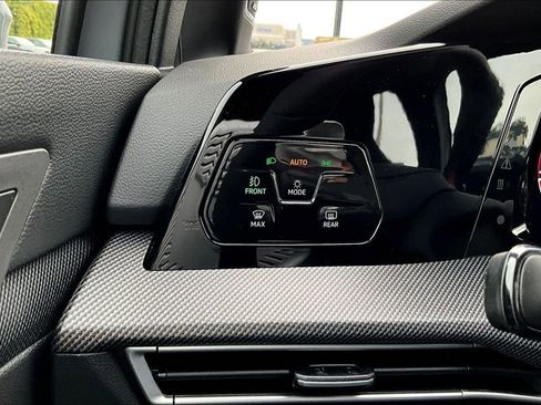 New 2026 Volkswagen GTI SE image 15