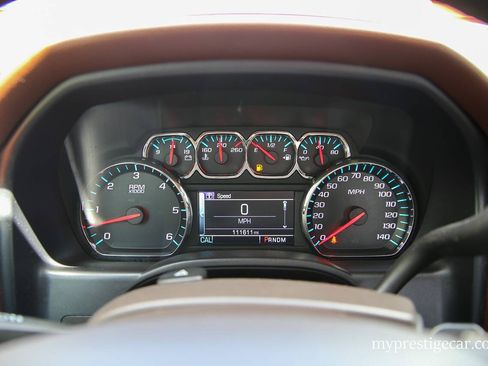 Used 2015 Chevrolet Silverado 1500 High Country w/ High Country Premium Package AWD/4WD image 44