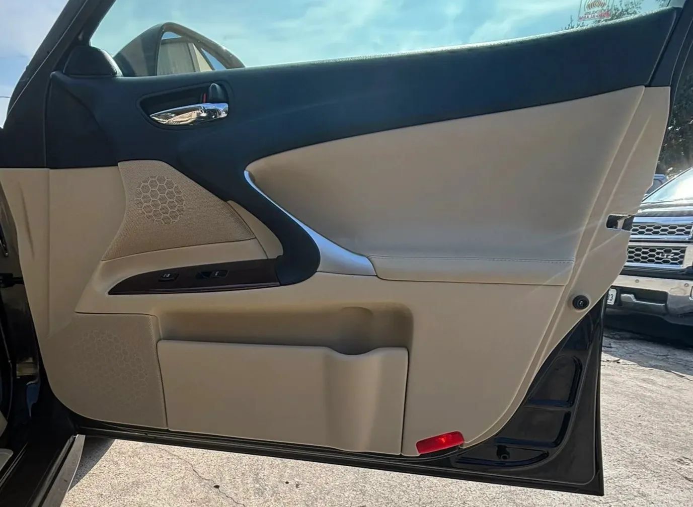 Used 2008 Lexus IS 250 w/ Premium Pkg RWD image 18