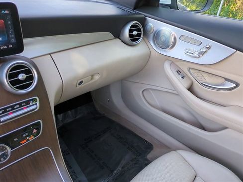 Used 2021 Mercedes-Benz C 300 Cabriolet image 17