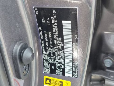Used 2018 Toyota Highlander XLE AWD/4WD image 27