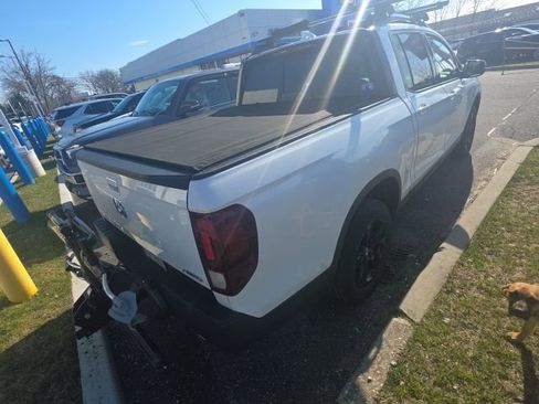 Used 2023 Honda Ridgeline Black Edition image 3