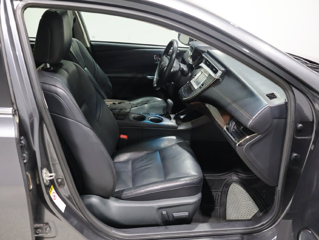 Used 2013 Toyota Avalon XLE FWD image 26