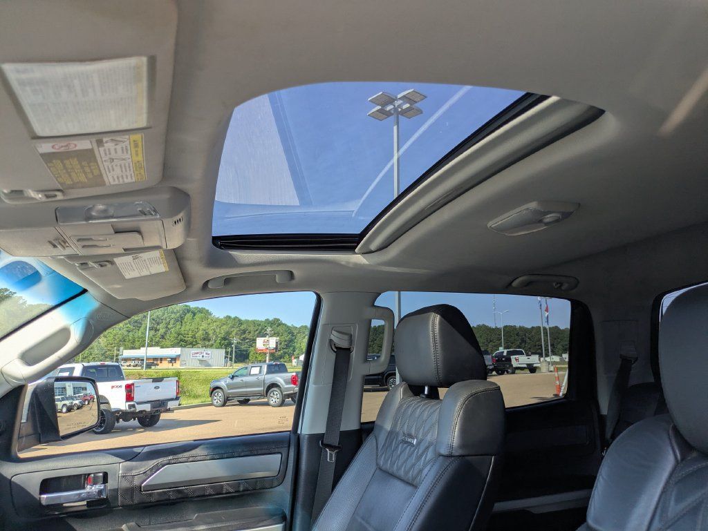 Used 2017 Toyota Tundra Platinum AWD/4WD image 7