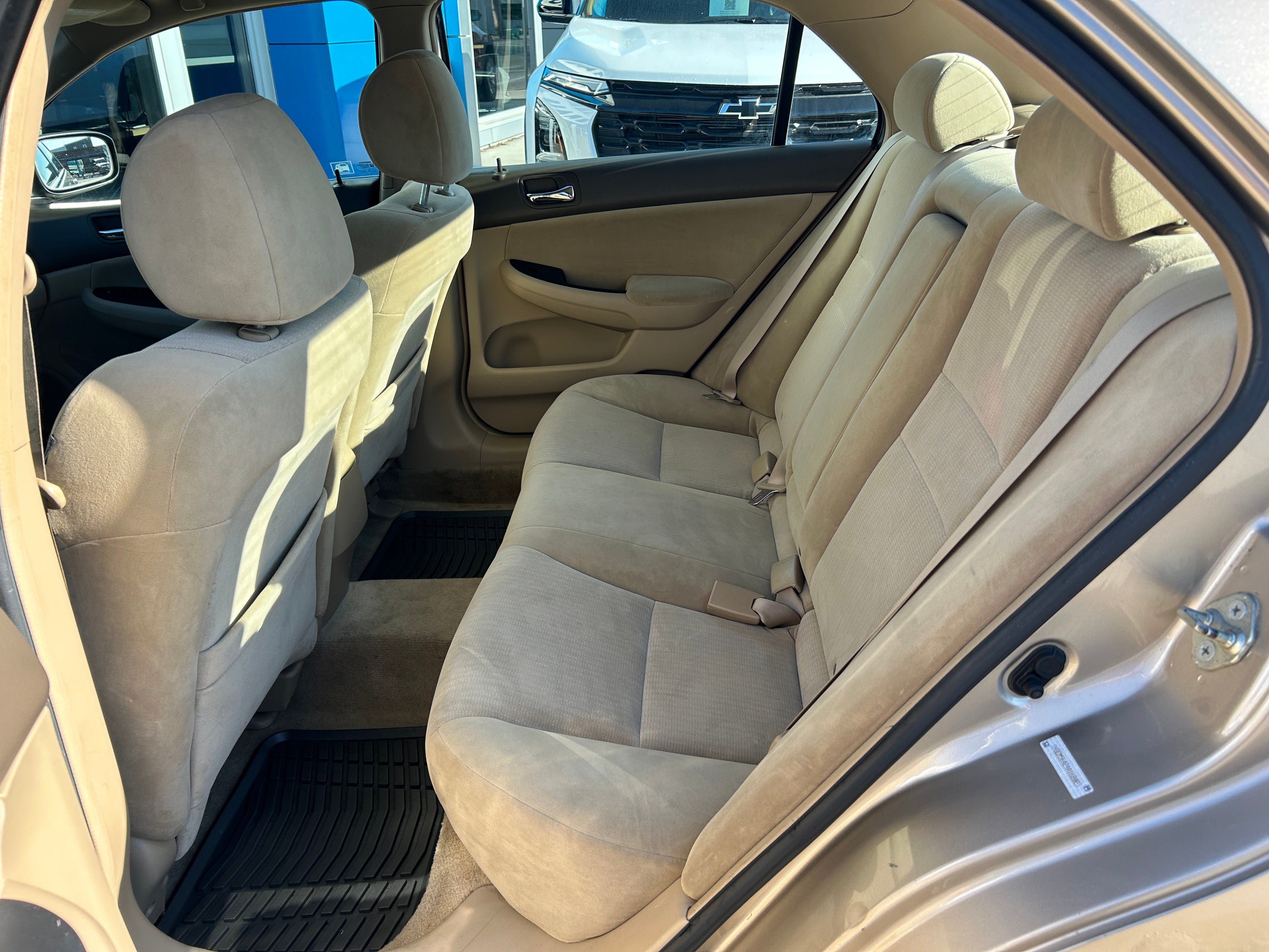 Used 2004 Honda Accord LX image 29