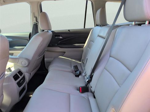 Used 2022 Honda Pilot Special Edition image 13