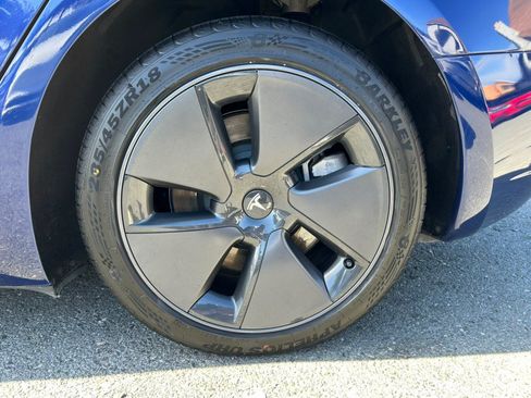 Used 2023 Tesla Model 3 Standard Range RWD image 52