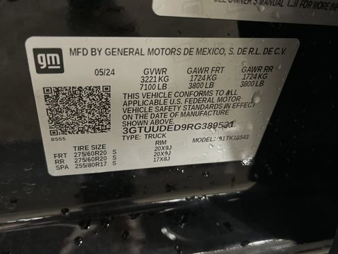 Used 2024 GMC Sierra 1500 SLT w/ SLT Premium Plus Package image 29