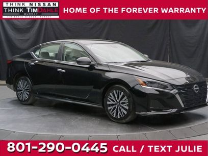 Used 2025 Nissan Altima 2.5 SV