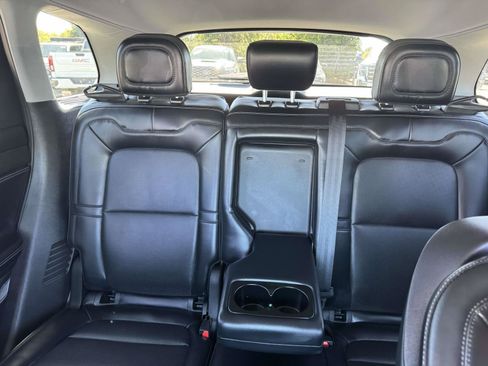 Used 2022 Lincoln Corsair AWD w/ Equipment Group 101A image 39