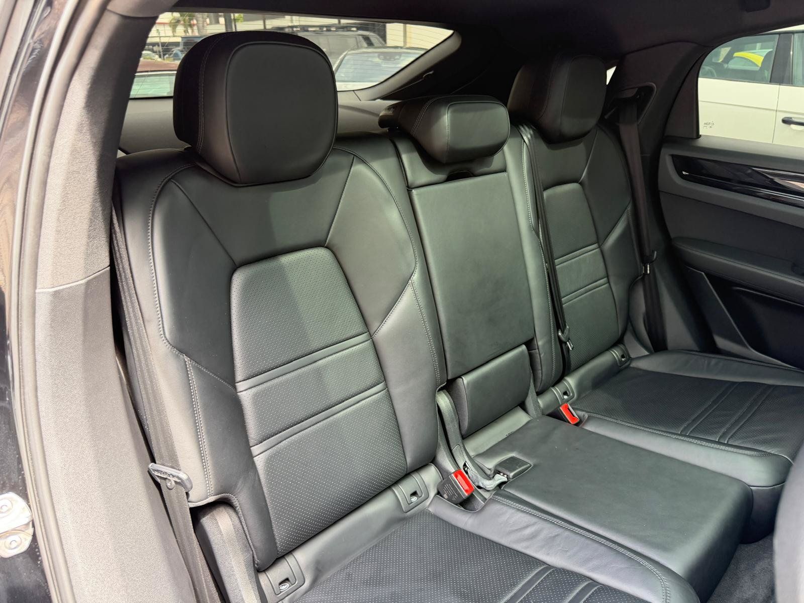 Used 2020 Porsche Cayenne S AWD/4WD image 56