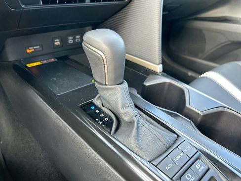 Used 2026 Toyota Camry SE FWD image 27