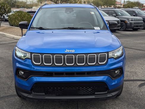 Used 2022 Jeep Compass Latitude AWD/4WD image 6
