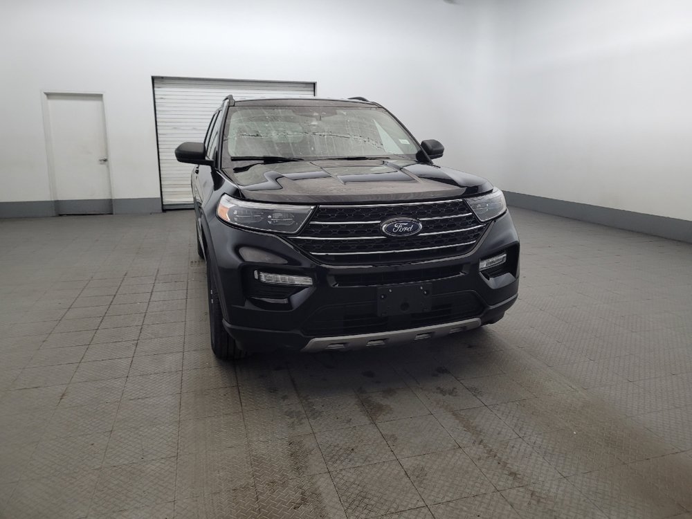 Used 2023 Ford Explorer XLT w/ Equipment Group 202A AWD/4WD image 14