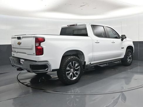 Used 2023 Chevrolet Silverado 1500 LT w/ Z71 Off-Road Package AWD/4WD image 3