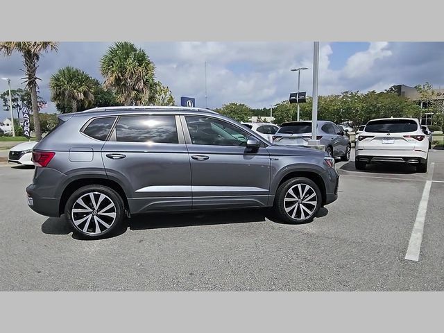 Used 2023 Volkswagen Taos SE w/ Panoramic Sunroof Package FWD image 26