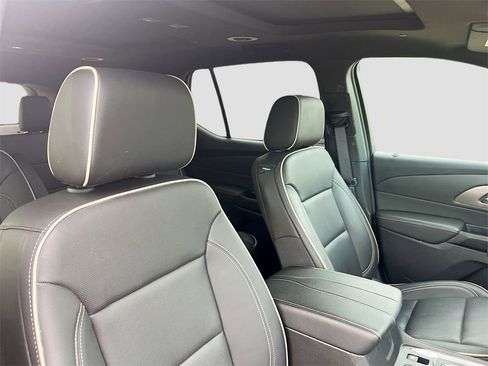 Used 2023 Chevrolet Traverse Premier w/ LPO, Floor Liner Package image 31