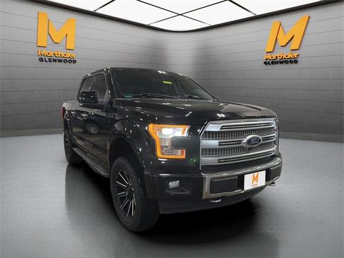 Used 2017 Ford F150 Platinum w/ Equipment Group 701A Luxury image 2