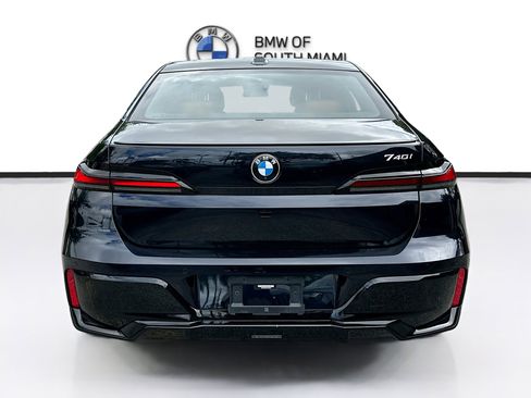 Certified 2023 BMW 740i image 6