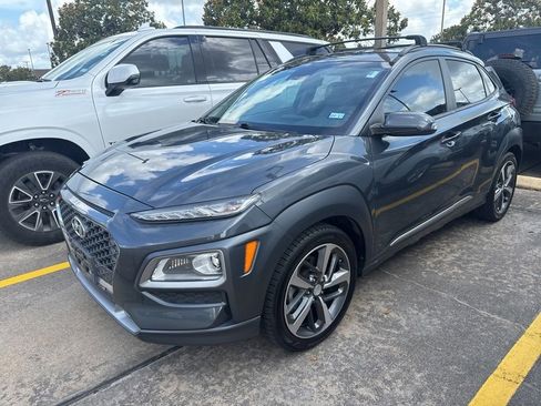 Used 2021 Hyundai Kona Limited FWD image 3