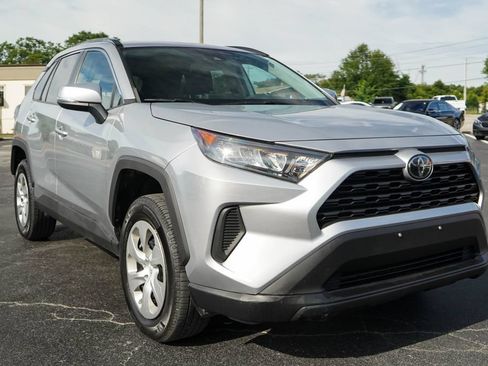 Used 2021 Toyota RAV4 LE AWD/4WD image 38