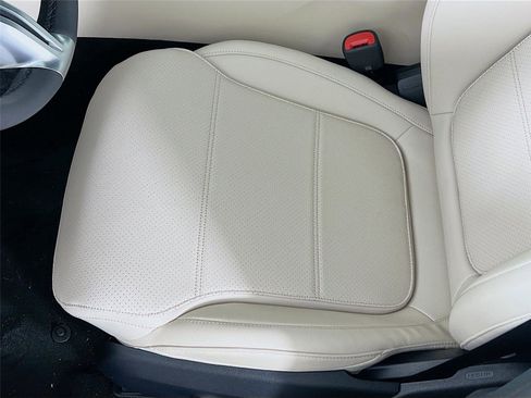 New 2026 Mercedes-Benz C 300 4MATIC Sedan image 20