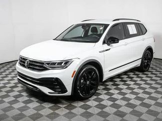 Certified 2022 Volkswagen Tiguan SE R-Line video 2