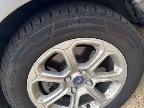 Used 2018 Ford EcoSport SE FWD image 8