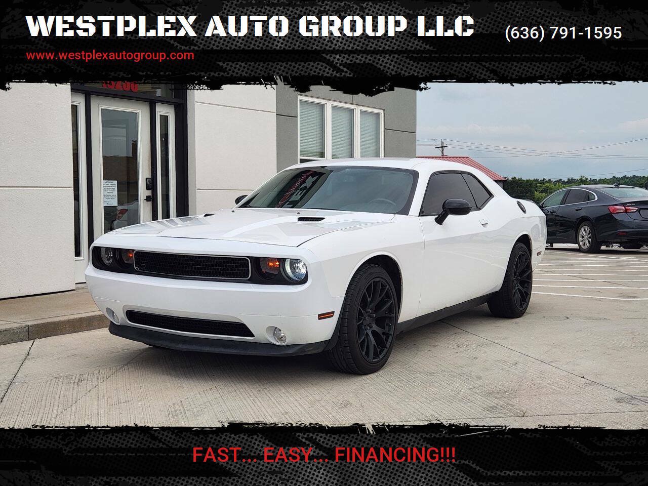 Used 2011 Dodge Challenger RWD image 1