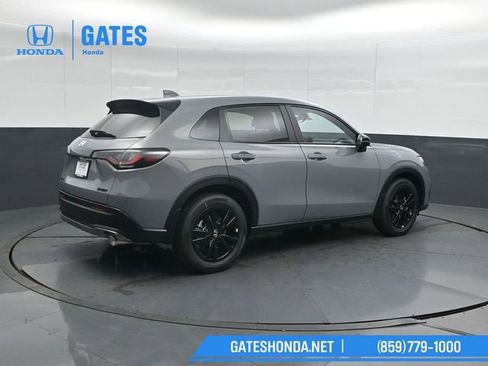 New 2026 Honda HR-V Sport image 2